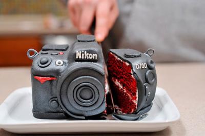 nikon-d700-cake.jpg