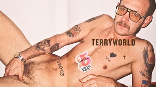 Immagine Allegata: terry-richardson-daumen-104_v-image853_-7ce44e292721619ab1c1077f6f262a89f55266d7.jpg